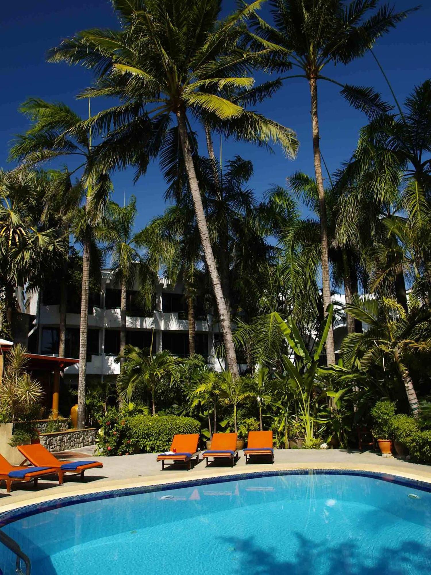 Safari Beach Hotel Patong Exterior foto