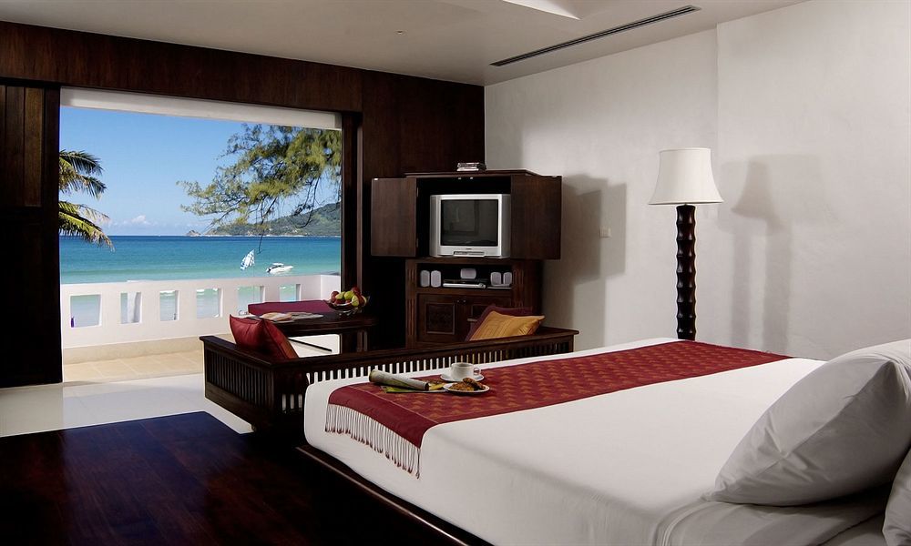 Safari Beach Hotel Patong Exterior foto